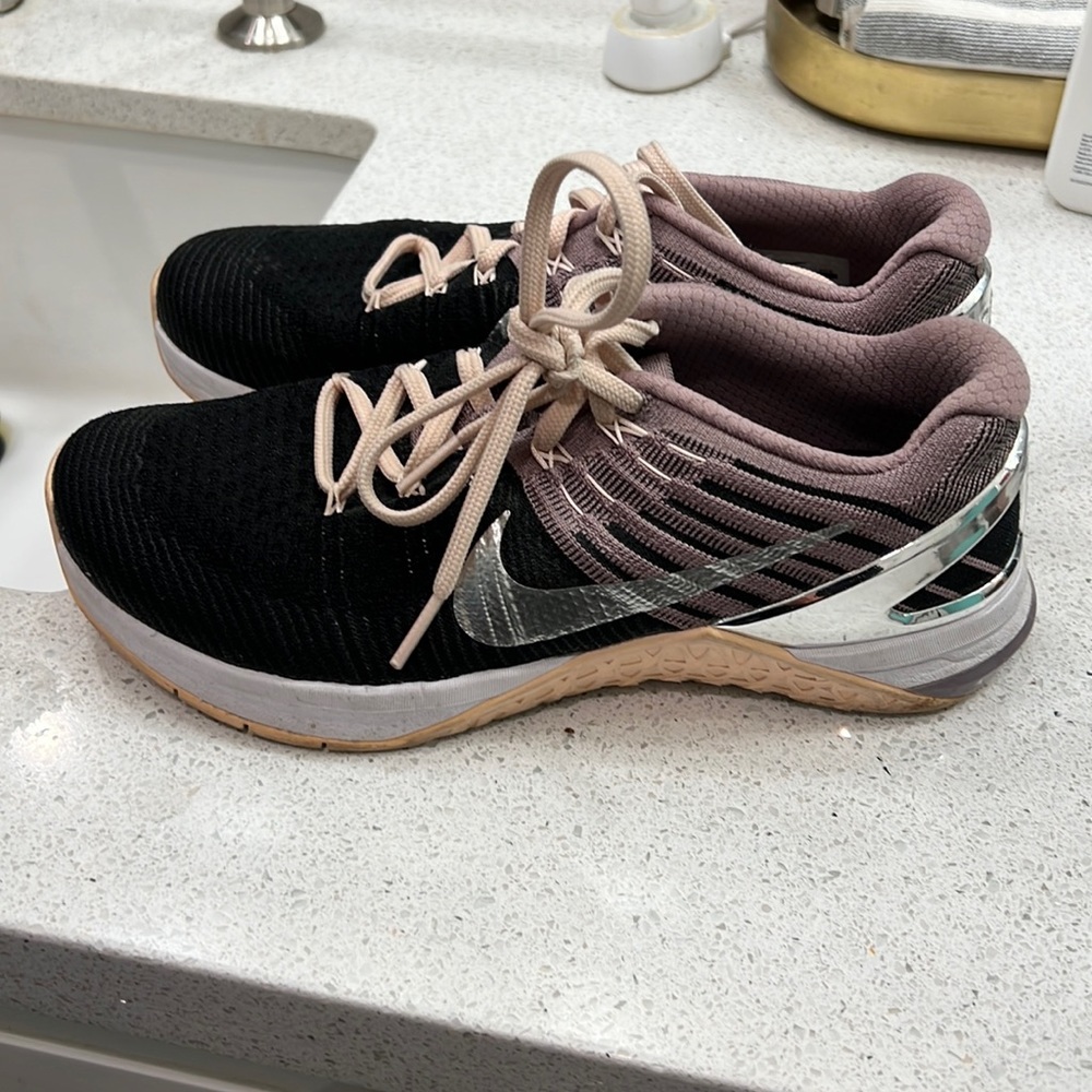 Nike metcons